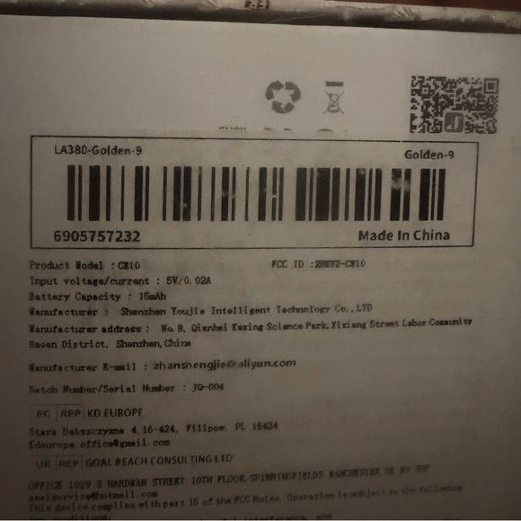 Smart Health Tracking Ring in Gold - Picture 8 of 10